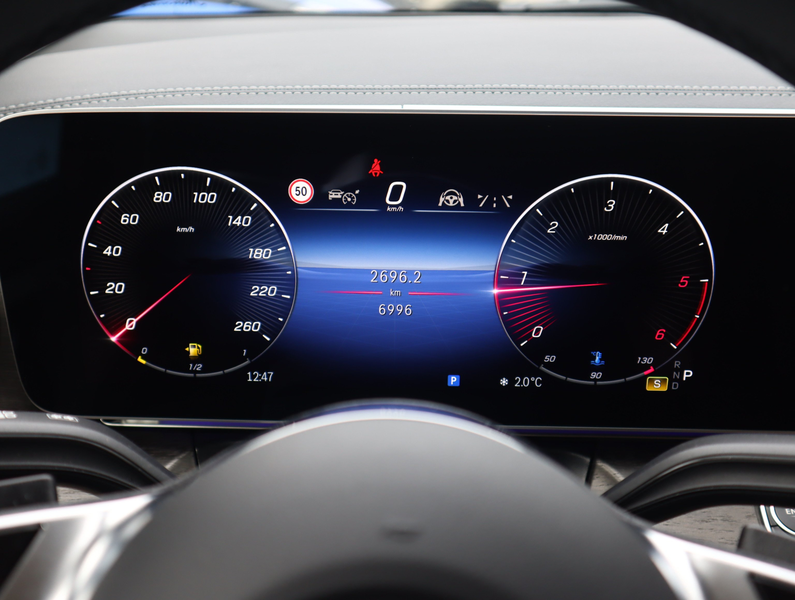 Mercedes-Benz V - 2025