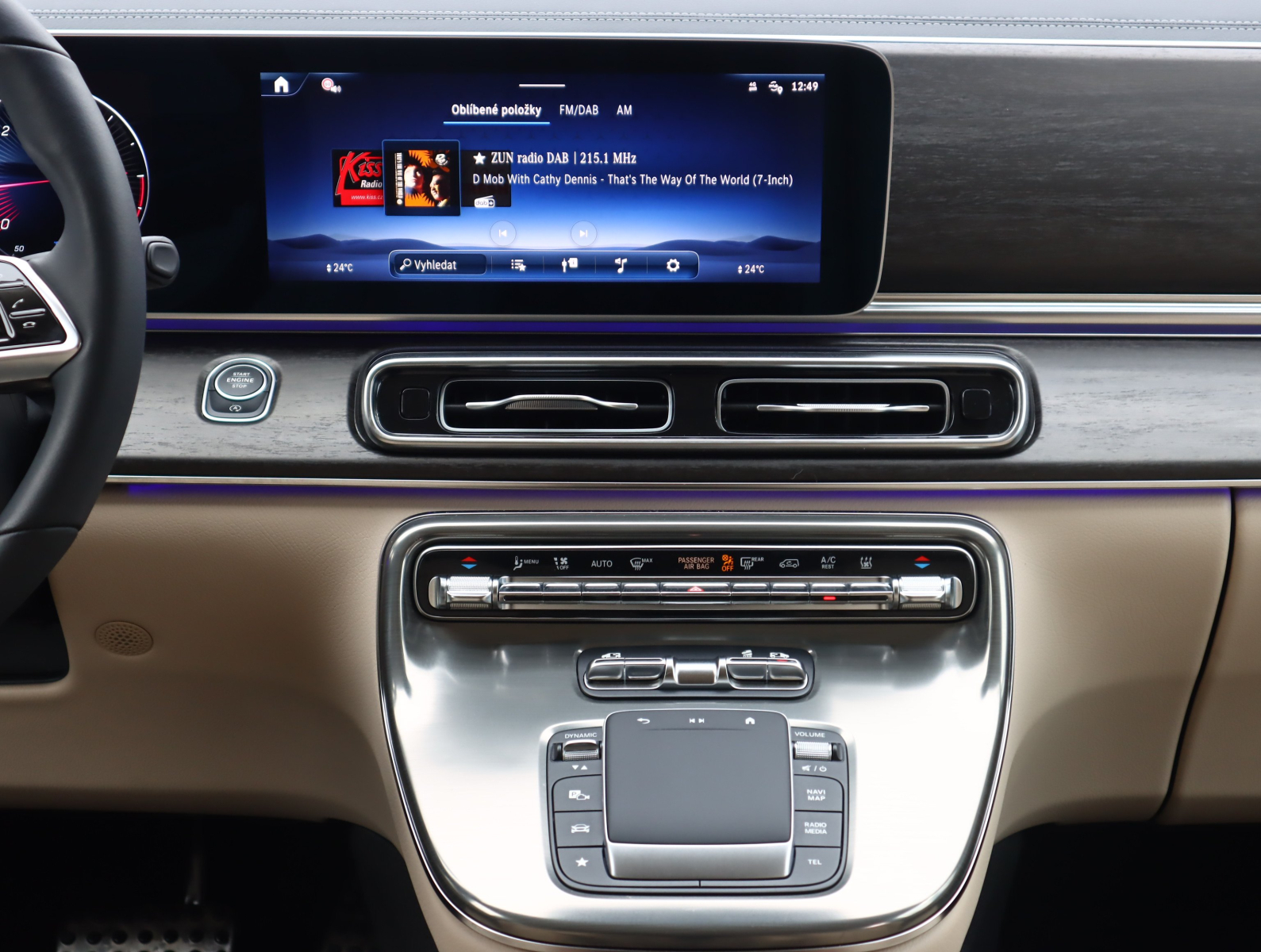 Mercedes-Benz V - 2025