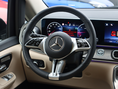 Mercedes-Benz V - 2025