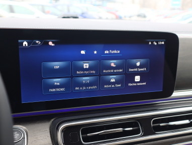 Mercedes-Benz V - 2025