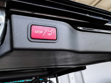 Mercedes-Benz V - 2025