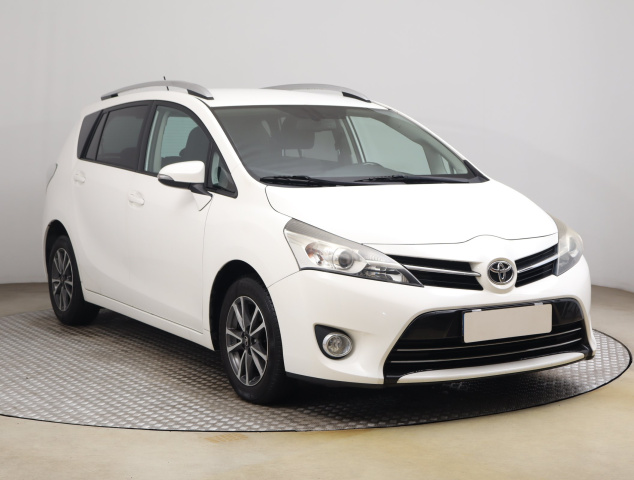 Toyota Verso 2015