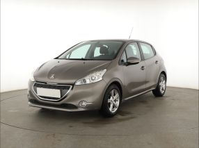 Peugeot 208 - 2012