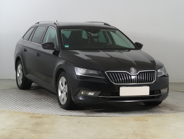Škoda Superb 2016
