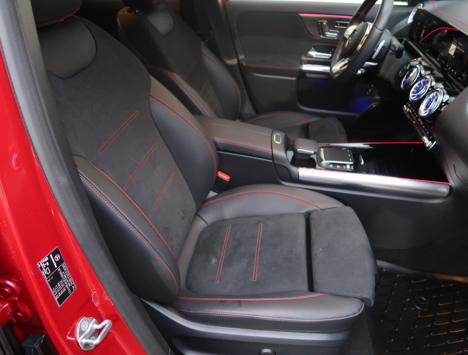 Mercedes-Benz EQA - 2023