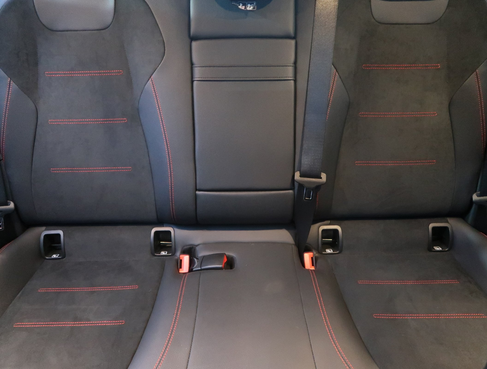 Mercedes-Benz EQA - 2023