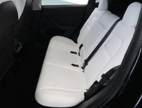 Tesla Model Y - 2022