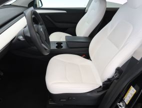 Tesla Model Y - 2022