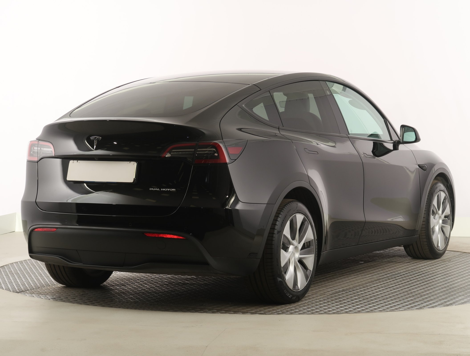 Tesla Model Y - 2022