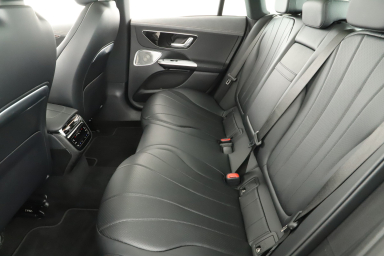 Mercedes - Benz EQE - 2024