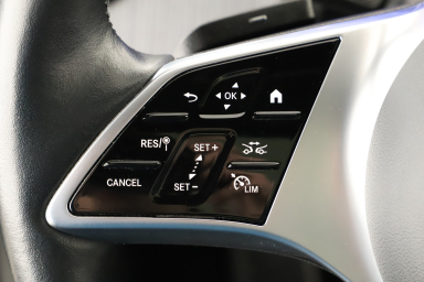 Mercedes - Benz EQE - 2024