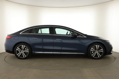 Mercedes - Benz EQE - 2024