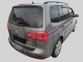 Volkswagen Touran - 2011