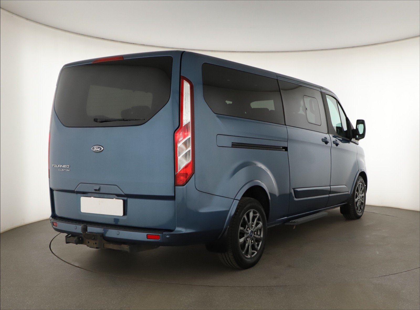 Ford Tourneo Custom - 2021
