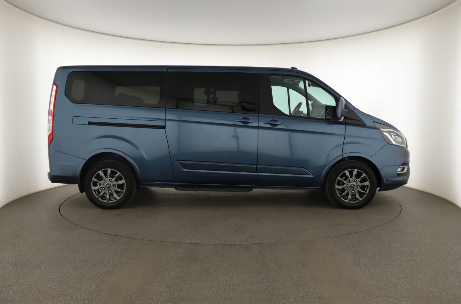 Ford Tourneo Custom - 2021