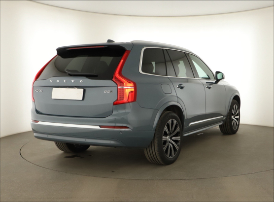 Volvo XC90 B5 AWD