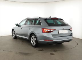 Škoda Superb - 2016