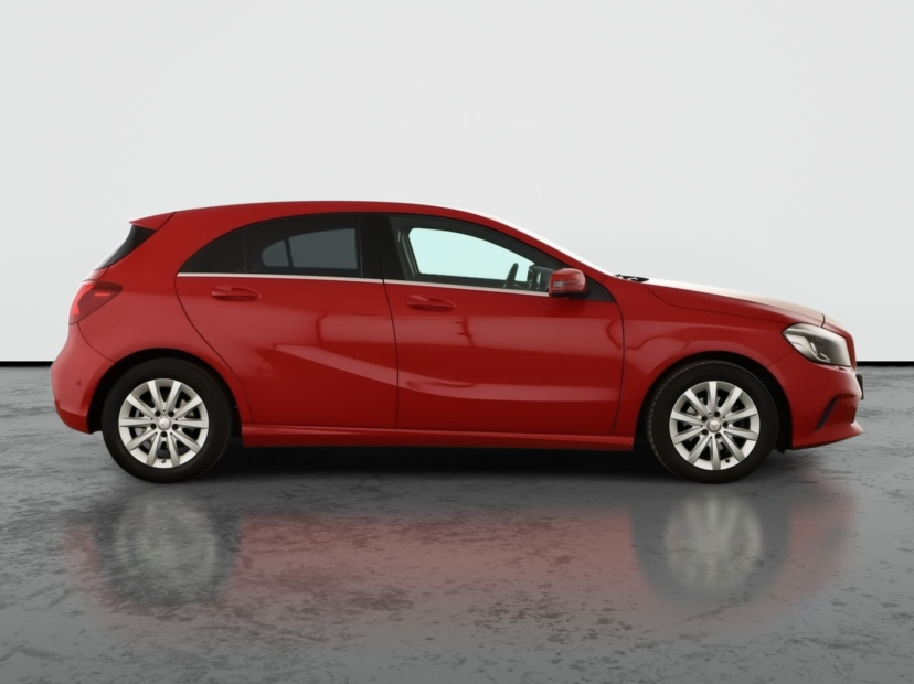 Mercedes-Benz A, 2016