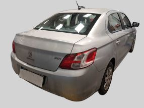 Peugeot 301 - 2015
