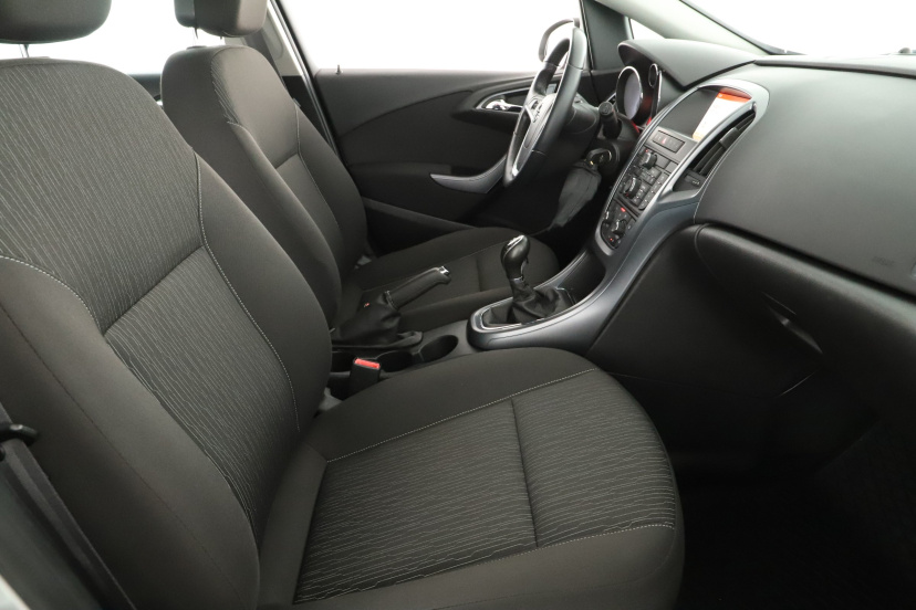 Opel Astra, 2014