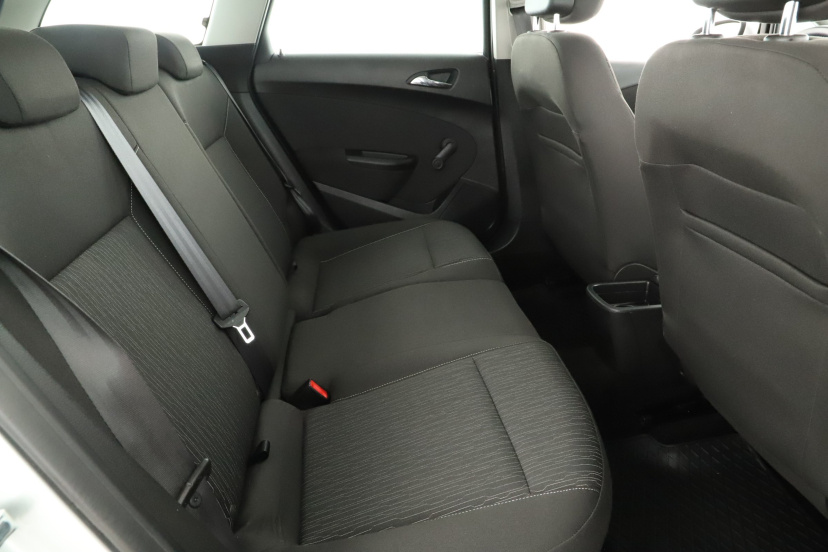 Opel Astra, 2014