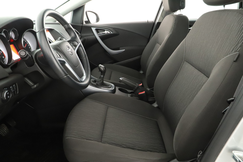 Opel Astra, 2014
