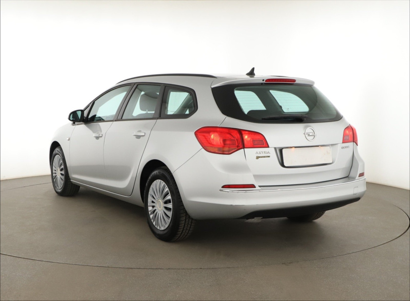 Opel Astra, 2014