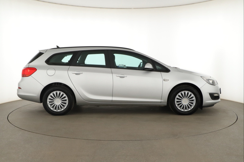 Opel Astra, 2014