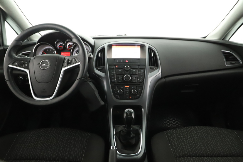 Opel Astra, 2014