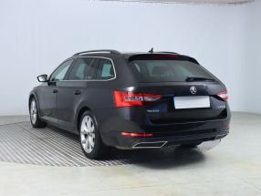Škoda Superb - 2016