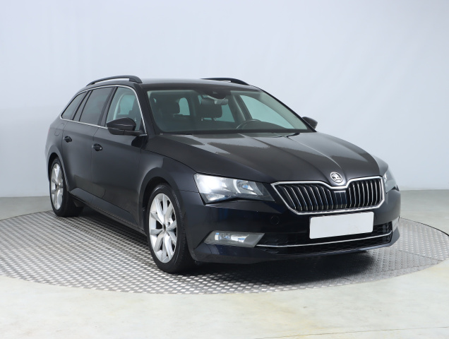 Škoda Superb 2016