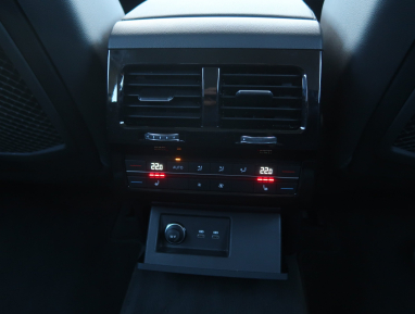 Volkswagen Touareg - 2020