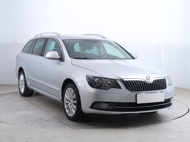 Škoda Superb 2013