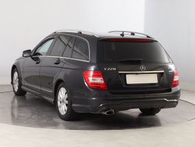 Mercedes - Benz C - 2011