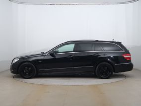 Mercedes-Benz E - 2011