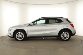 Mercedes - Benz GLA - 2014