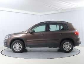 Volkswagen Tiguan - 2012