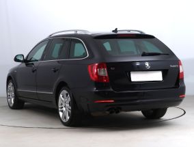 Škoda Superb - 2011