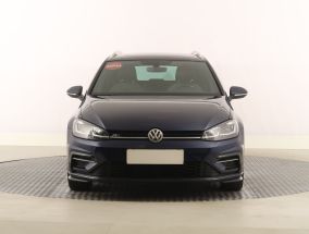 Volkswagen Golf - 2020