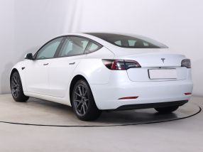 Tesla Model 3 - 2021