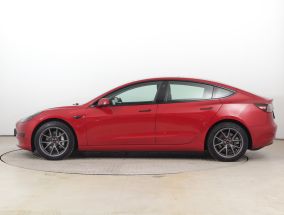 Tesla Model 3 - 2021