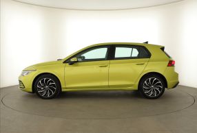 Volkswagen Golf - 2023