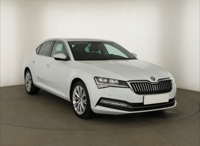 Škoda Superb 2021