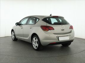 Opel Astra - 2010