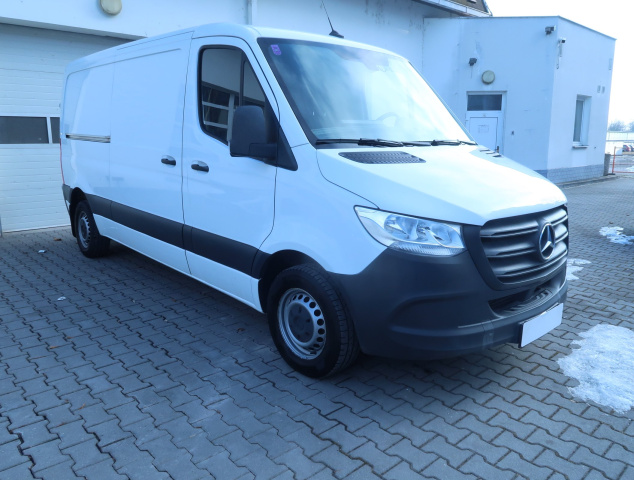 Mercedes-Benz Sprinter 2021