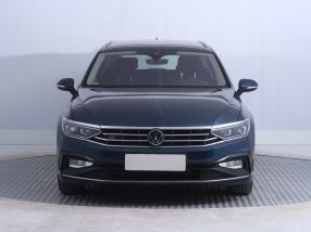 Volkswagen Passat - 2021
