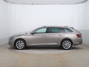 Škoda Superb - 2017