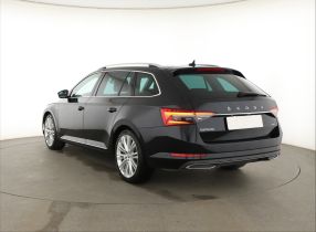 Škoda Superb - 2021