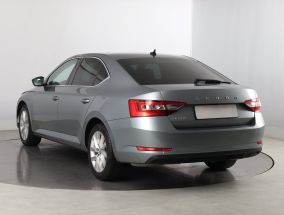 Škoda Superb - 2019