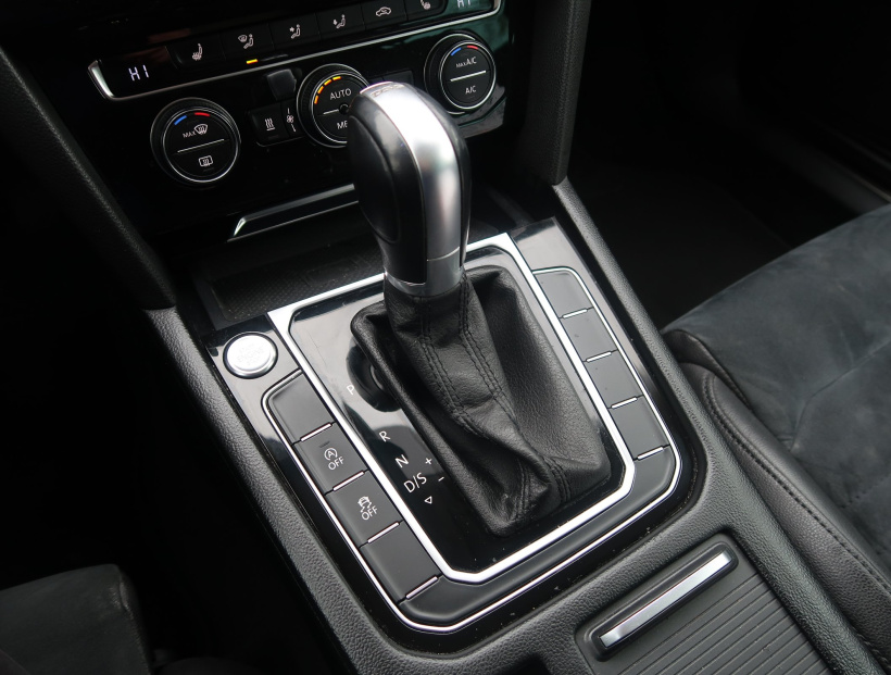 Volkswagen Passat, 2016
